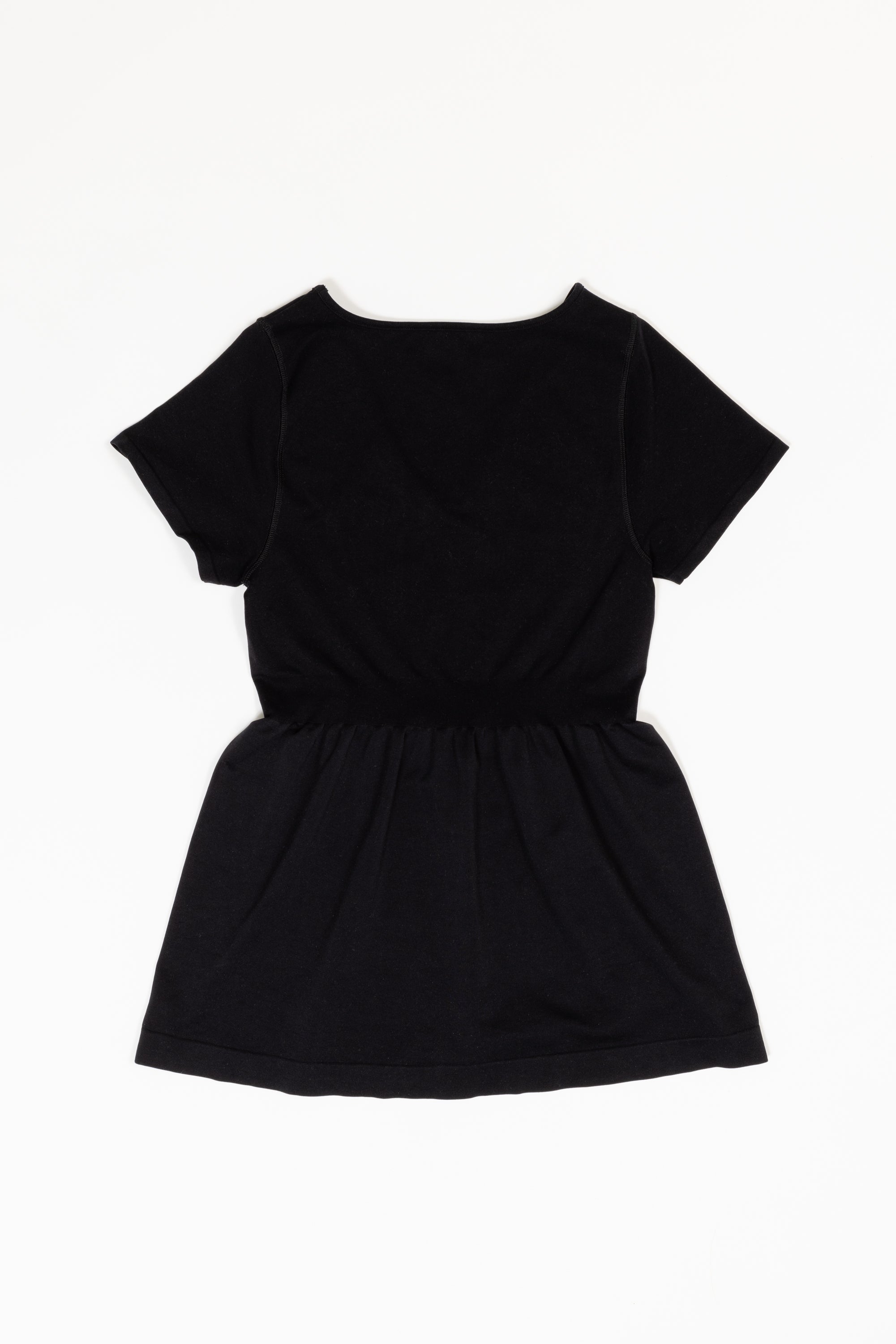 The back of the No Limbits Adaptive Women's Black Sensory Blouse